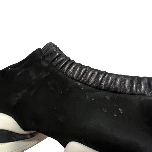 Stuart Weitzman SW 612 Slip on Sneaker black suede size 7 laceless chunky - Picture 15 of 16